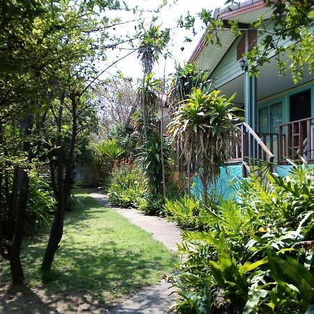 Kanchanaporn Resort Larn-sziget Kültér fotó
