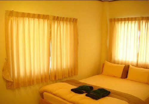 Kanchanaporn Resort Larn-sziget Kültér fotó