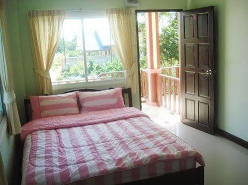 Kanchanaporn Resort Larn-sziget Kültér fotó