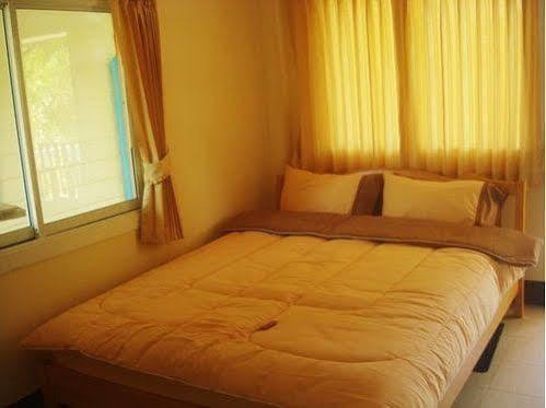 Kanchanaporn Resort Larn-sziget Kültér fotó
