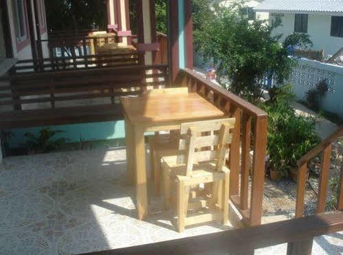 Kanchanaporn Resort Larn-sziget Kültér fotó